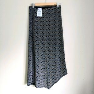 NWT ZARA Patterned ASYMMETRIC Long Skirt Size M.